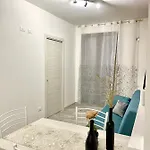 Charmrooms